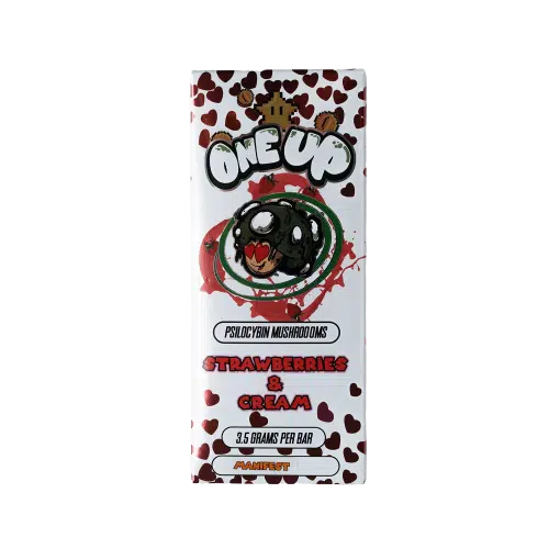 ONE UP – STRAWBERRIES & CREAM CHOCOLATE BAR (3500mg)